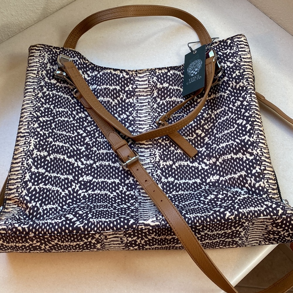 NWT Vince Camuto Riley snake print nylon cross body purse
